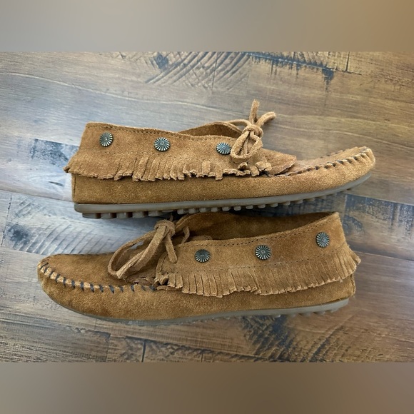 Minnetonka Tan Fringed Moccasins - Picture 2 of 8